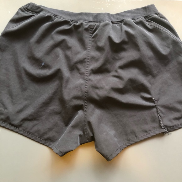 Under Armor Running Shorts ( Over Loved ) - Picture 2 of 3